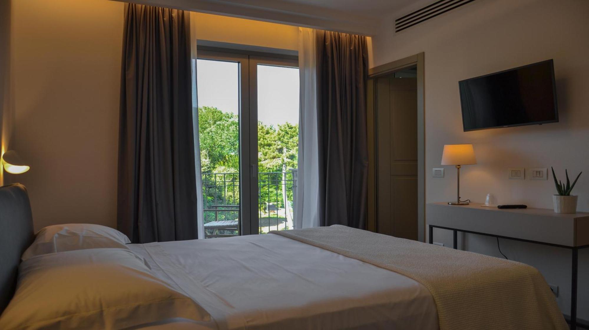 Elsa Hotel 3*